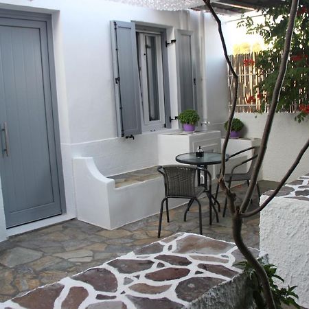 Gerania Milos Apartment Adamantas  Exterior foto